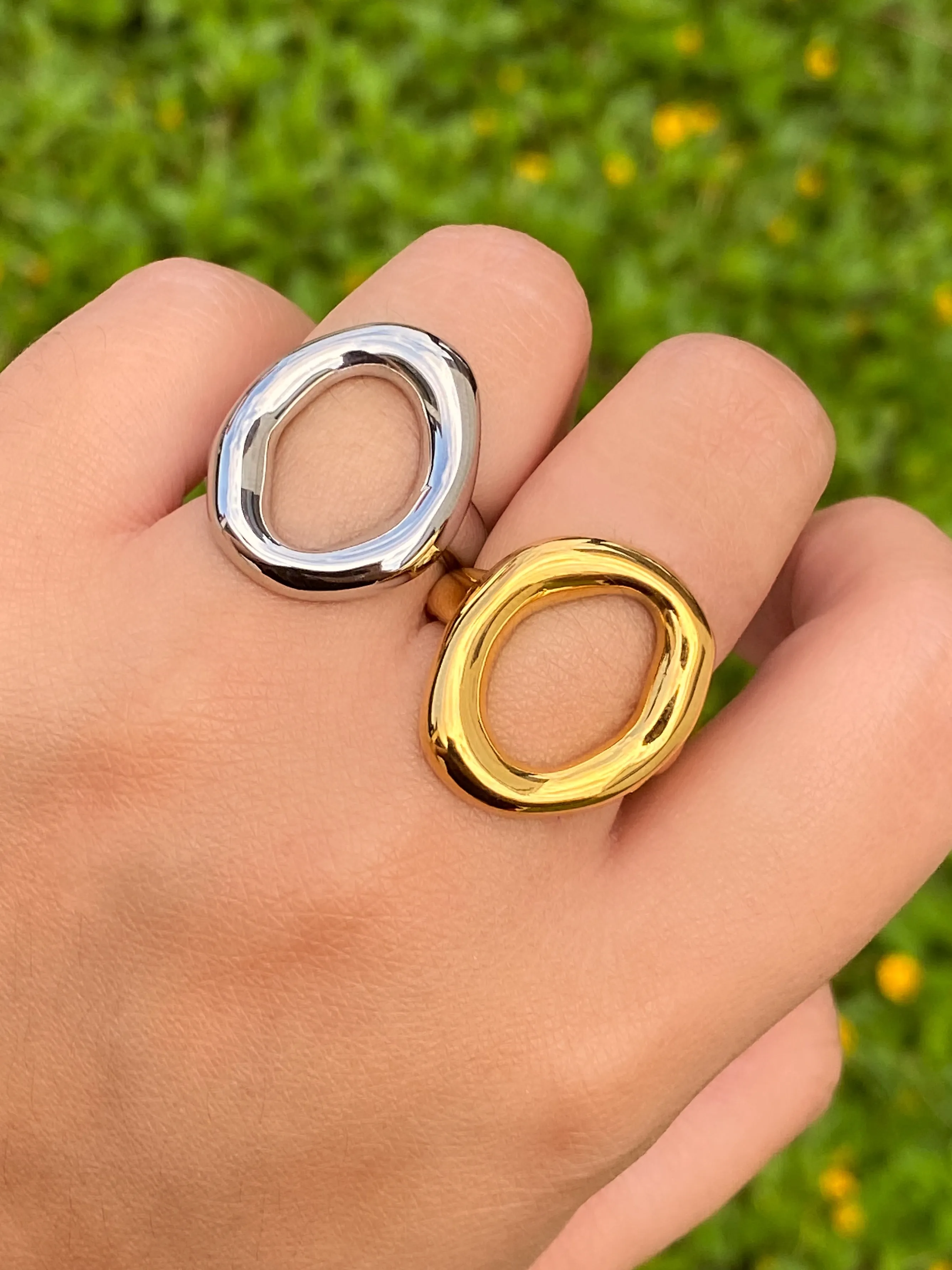 Anillo Con Ovalo Irregular