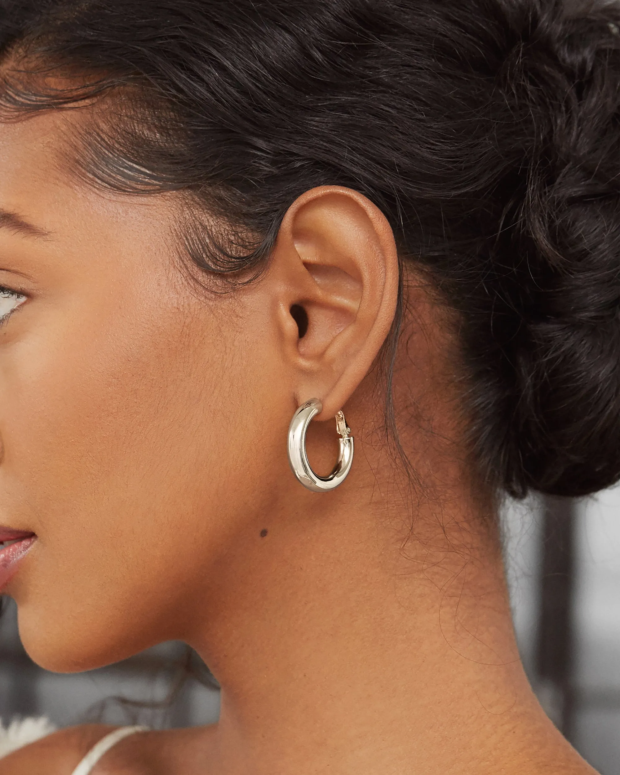 Clasp Back Chunky Hoops