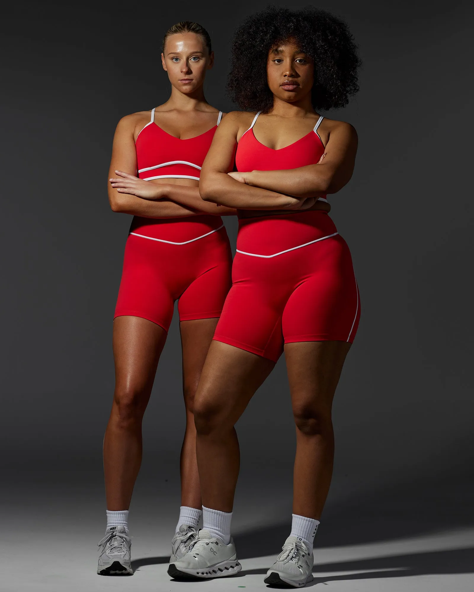 Contrast Mid Length Short Tights - Scarlet-White