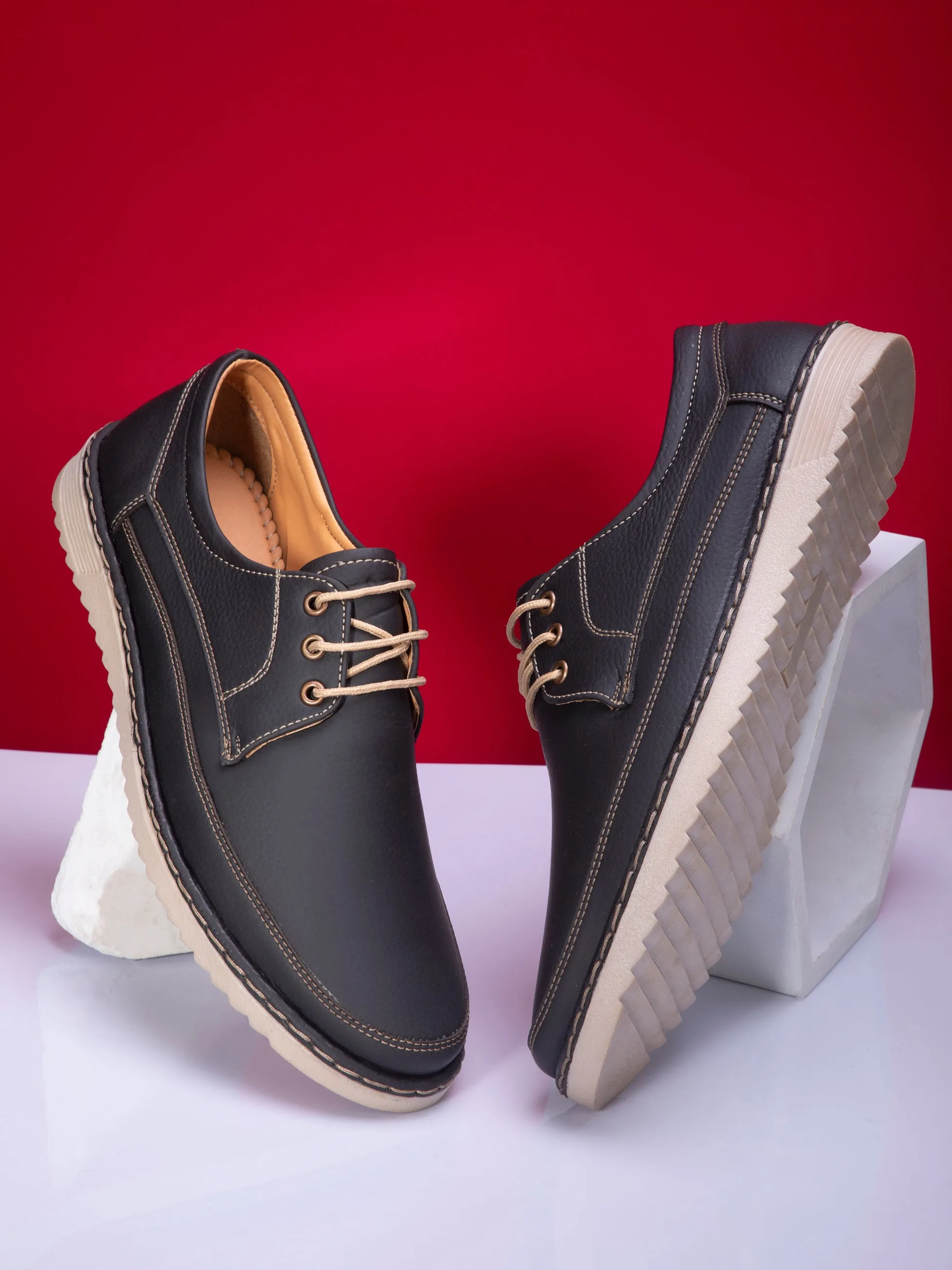 Hudson Black Sneakers