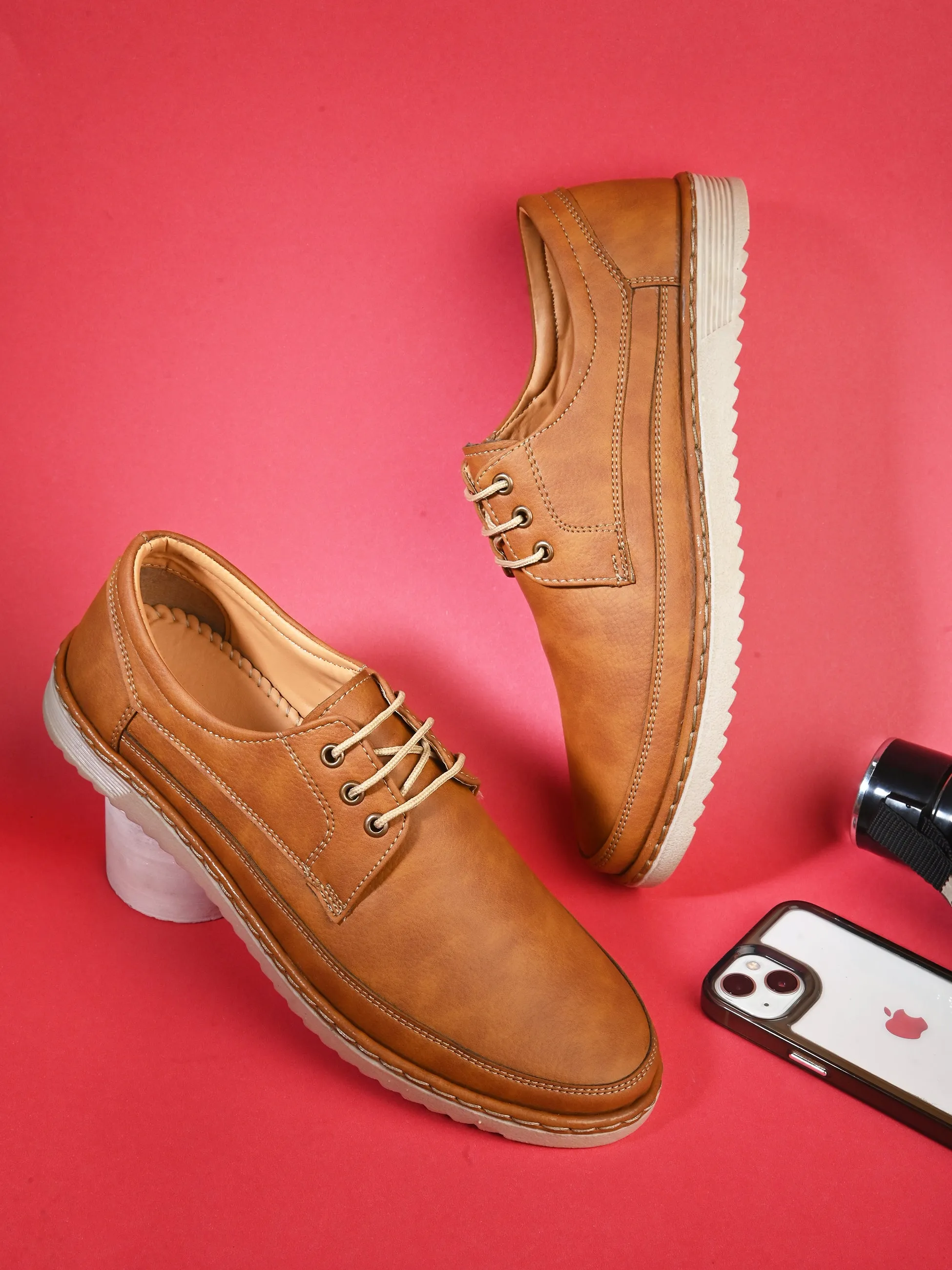 Hudson Tan Sneakers