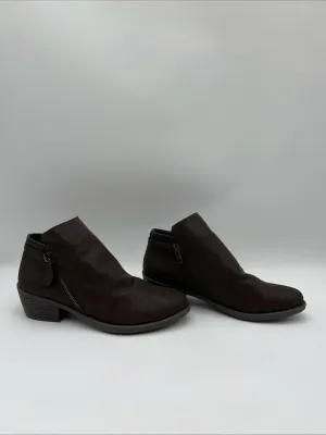 NWOB Easy Street Women's Gusto Booties Brown Size 7M - Like New