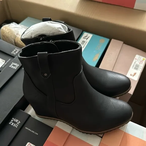 SOUL NATURALIZER Haley-West Wedge Booties