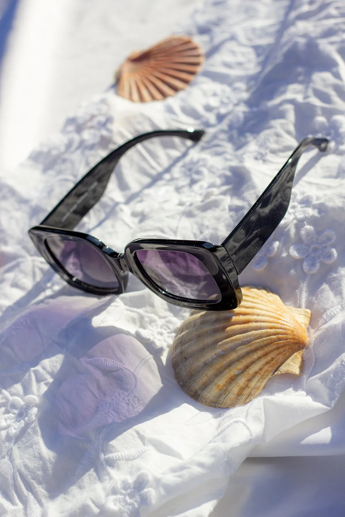Wide Chunky Rectangle Sunglasses