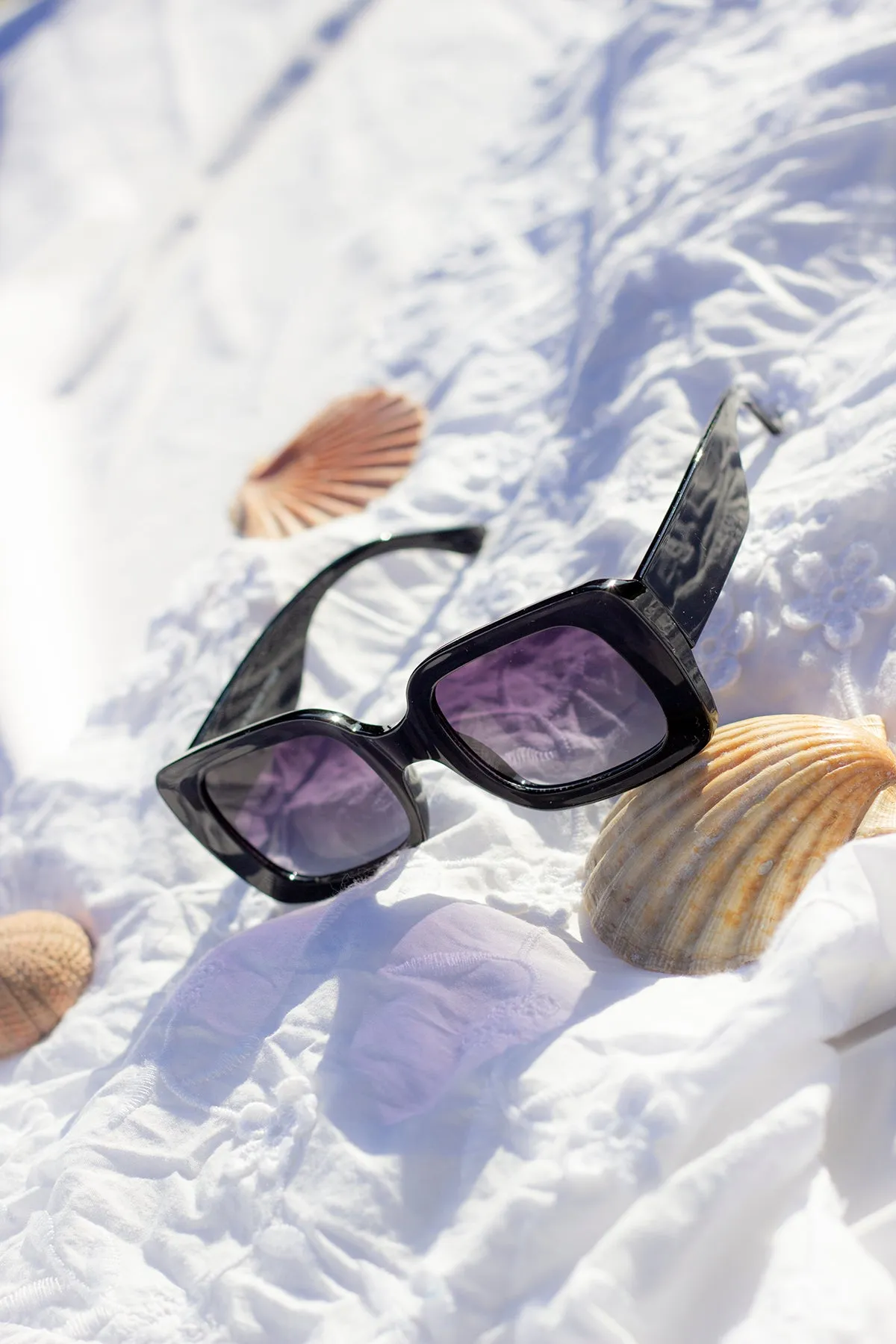 Wide Chunky Rectangle Sunglasses